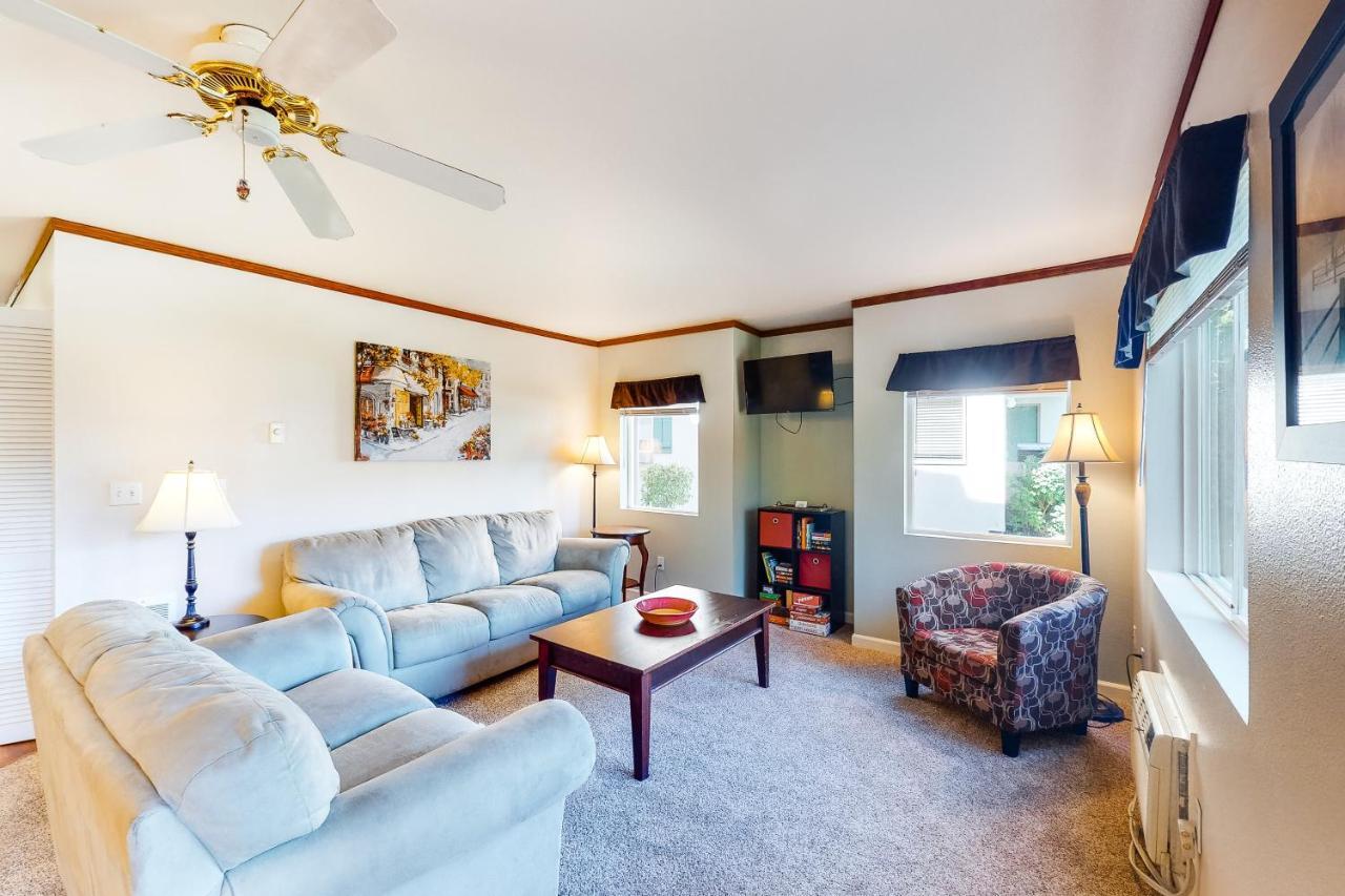 3 Bed 2 Bath Apartment In เลเวนเวิร์ท ห้อง รูปภาพ